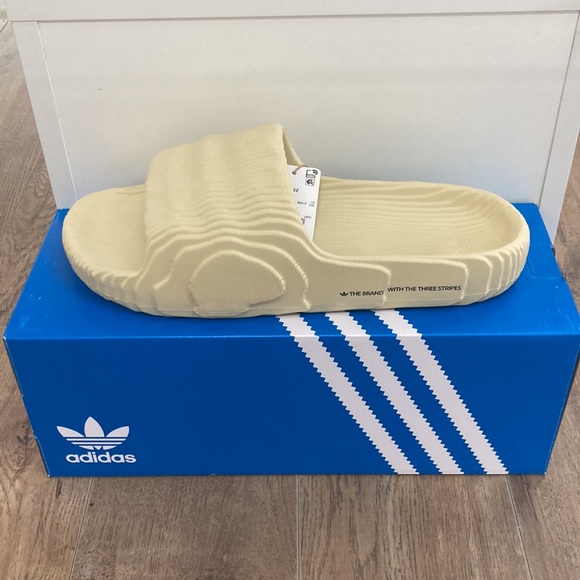 Adidas Adilette 22 slides in Sand Mens size 12 13 - Picture 4 of 6
